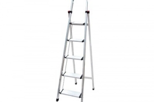 Light aluminum folding ladder