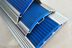 Decoration stairs skirting line