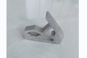 Precision sawing of  industrial aluminum profiles